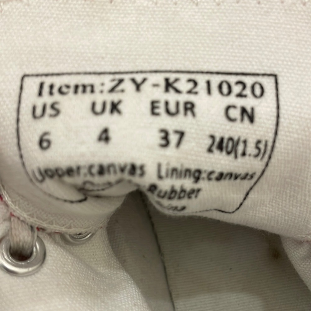 Red Converse size 6 - Picture 3 of 4